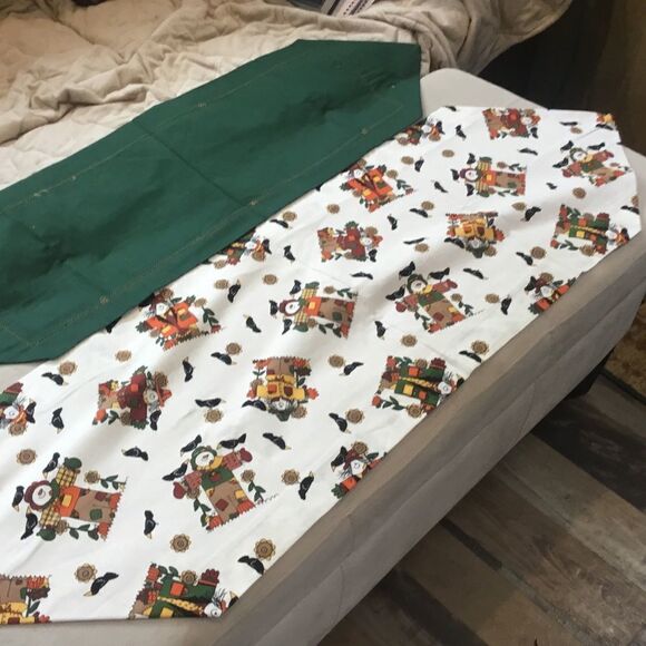 NWT Hand Crafted Set of 2 Fall Runners - Picture 9 of 9